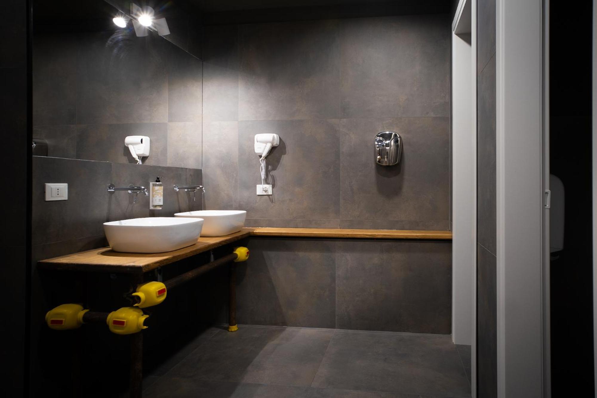פלרמו Hostelo - Luxury Hostel מראה חיצוני תמונה